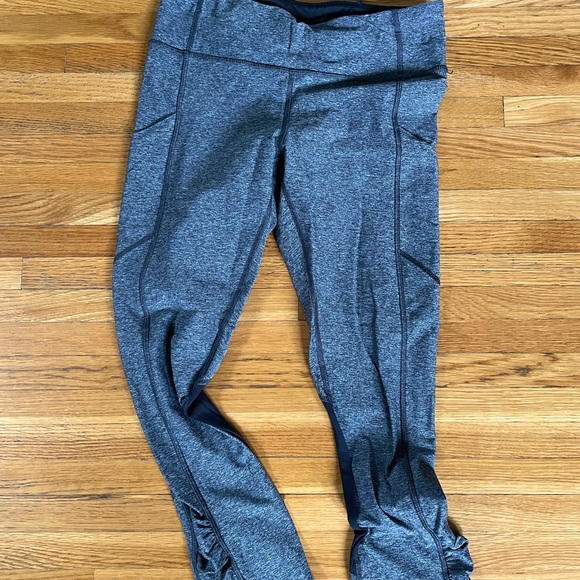 Lululemon Pants With Cell Phone Pocket